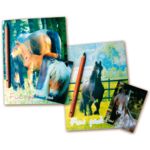 Lapicero multicolor y libretas