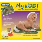 B4129 - My dream horse! Pour and mold activity kit