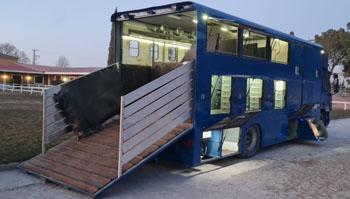 Camin DAF 5 caballos + Living